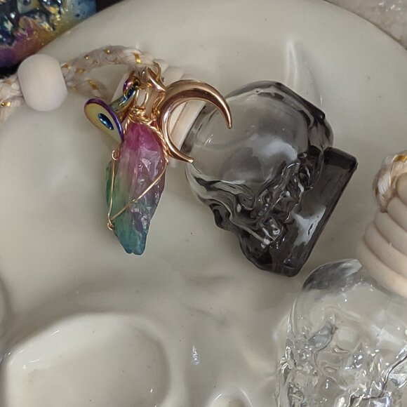 Blue Cotton Candy Scented Skull Car Diffuser with Rainbow Quartz Witchy Pendant - Picture 3 of 10